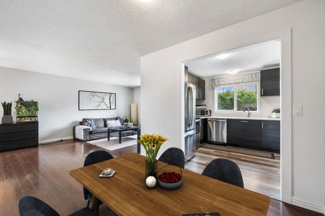 79 Sunmount Close Se, Home with 5 bedrooms, 2 bathrooms and 4 parking in Calgary AB | Image 12