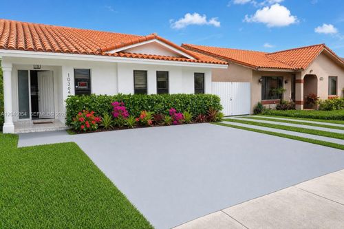 10364 Nw 128th Ter, Hialeah Gardens, FL, 33018-6006 | Card Image