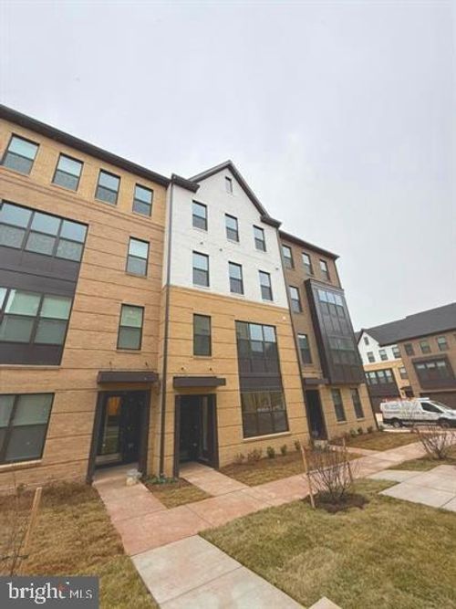 81-5024 Longmire Way, CHANTILLY, VA, 20151-2547 | Card Image