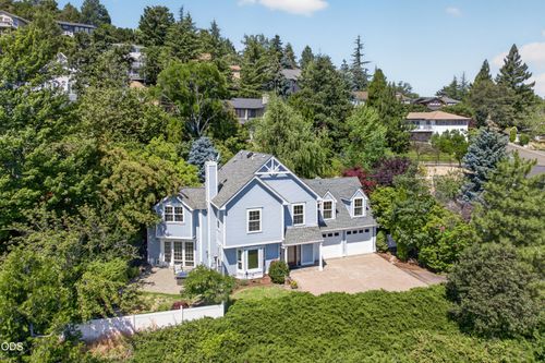 430 Wiley St, Ashland, OR, 97520-1558 | Card Image