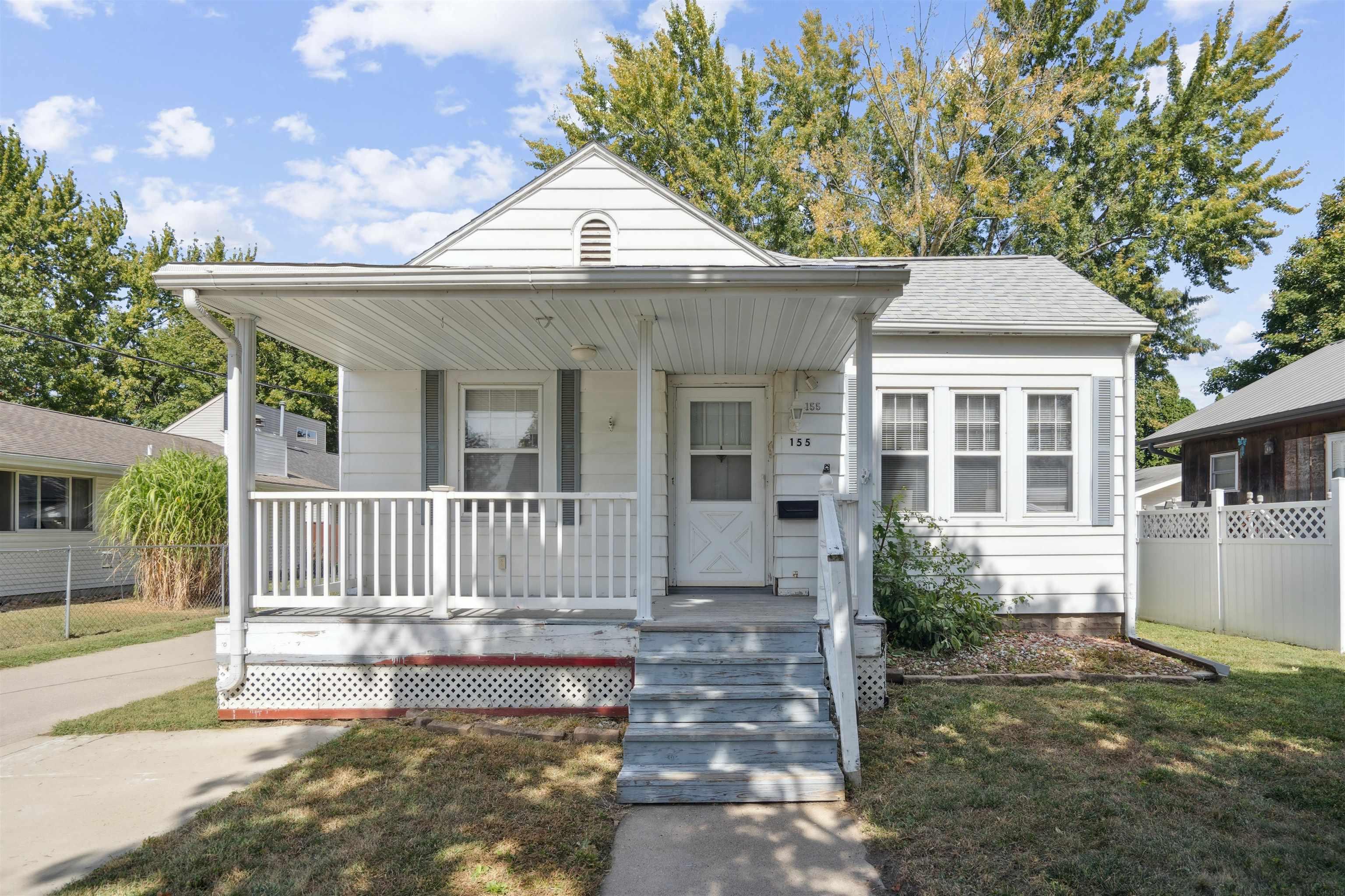 Hawley St, Jesup, IA 50648