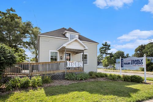 4603 Division Ave S, Wyoming, MI, 49548-4308 | Card Image