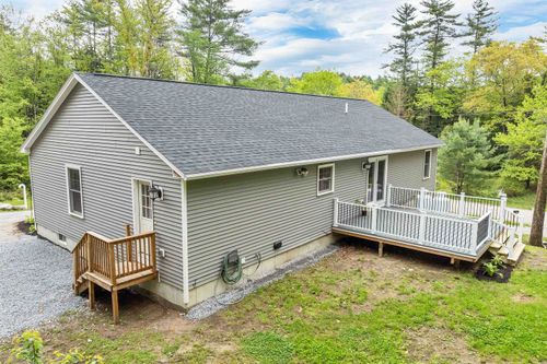 10 Call Rd, Webster, NH, 03303-7521 | Card Image
