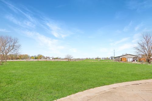 114 Fox Run Ct, Le Roy, IL, 61752-7522 | Card Image