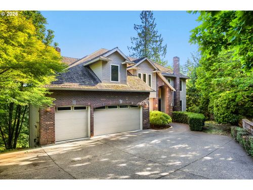 10585 Nw Skyline Blvd, Portland, OR, 97231-2616 | Card Image
