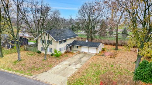 181 Tilton Park Dr, Dekalb, IL, 60115-1939 | Card Image