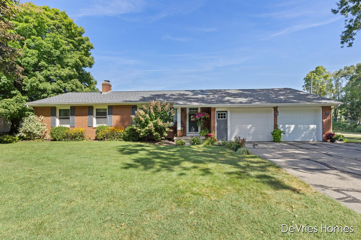 Barry St, Grandville, MI 49418