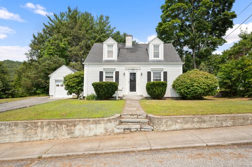 17 Highland St, Taftville, CT, 06380-1238 | Card Image