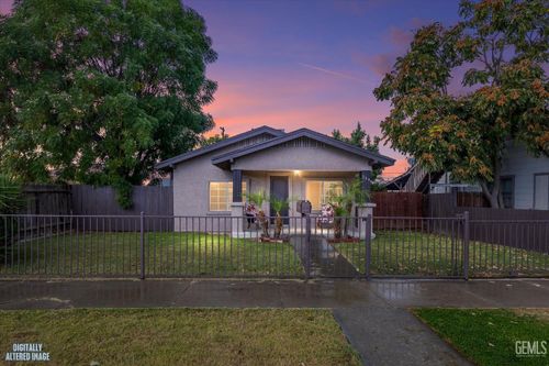 209 Pacific Ave, Shafter, CA, 93263-2044 | Card Image