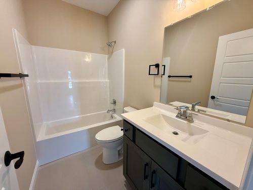 840 Idlewild Ln, Chesterton, IN, 46304-6004 | Card Image