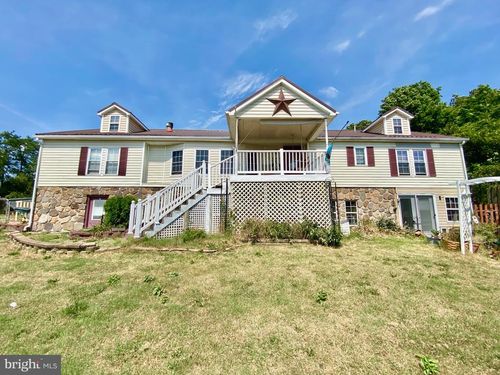 39 Rosewood Ln, RIVERTON, WV, 26814-8525 | Card Image