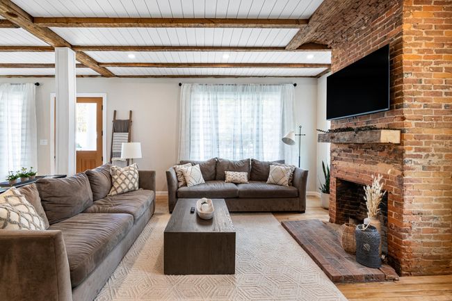 104 Main St, House other with 4 bedrooms, 5 bathrooms and null parking in Ludlow VT | Image 4