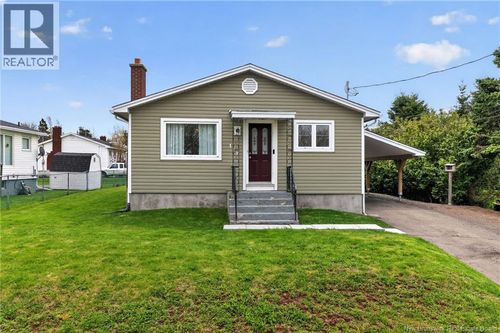 129 Drummond St, Moncton, NB, E1A2Z5 | Card Image