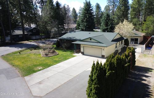 5716 N Parkwood Cir, Coeur D Alene, ID, 83815-8979 | Card Image