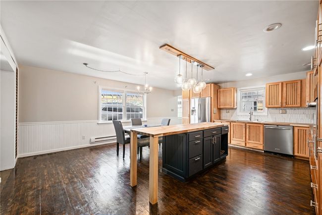 138 S Pine Ave, House other with 5 bedrooms, 3 bathrooms and 4 parking in Stoystown PA | Image 15