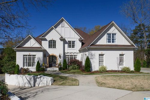 2301 Longleaf Way, Vestavia, AL, 35243-2935 | Card Image