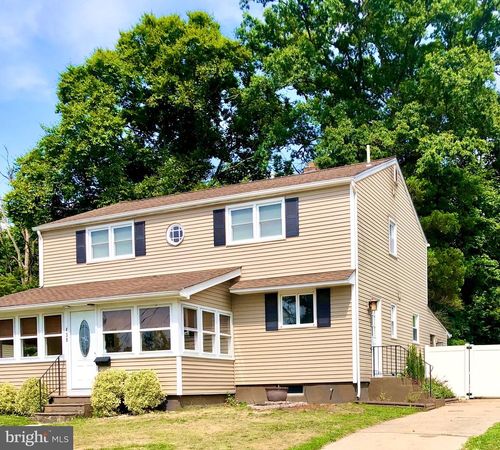 439 Independence Dr, BURLINGTON, NJ, 08016-2852 | Card Image