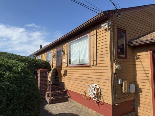 1634 North Avenue, Burlington, VT, 05408 | Card Image
