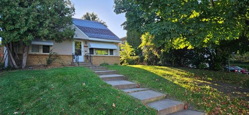 426 Griffith St, Saint Paul, MN, 55106-5742 | Card Image