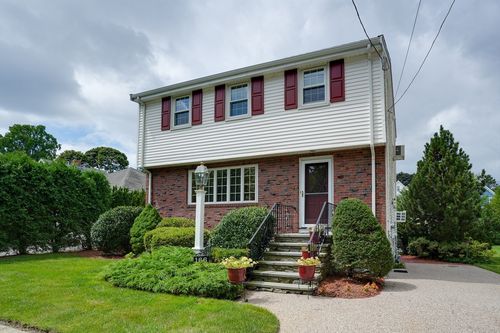 166 Waverly Ave, Melrose, MA, 02176-4230 | Card Image