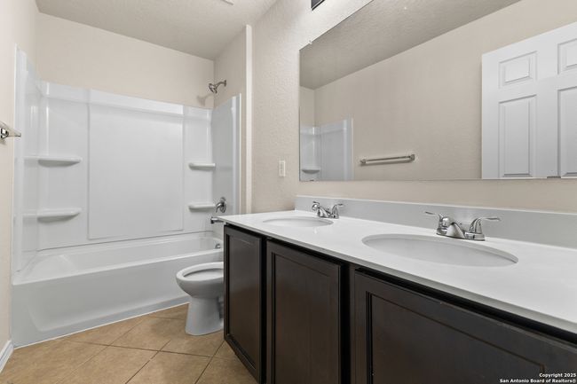 12807 Limestone Way, House other with 4 bedrooms, 3 bathrooms and null parking in San Antonio TX | Image 23