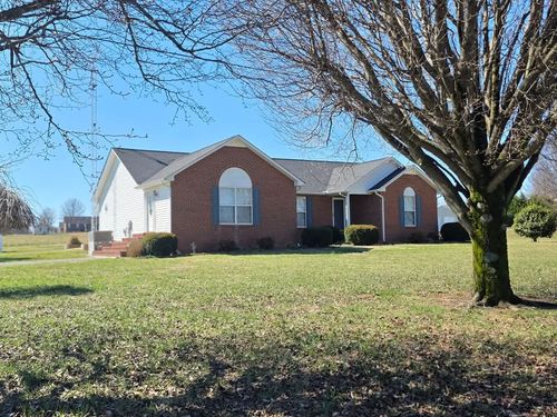 186 Pine Creek Dr, Smithville, TN, 37166-6385 | Card Image