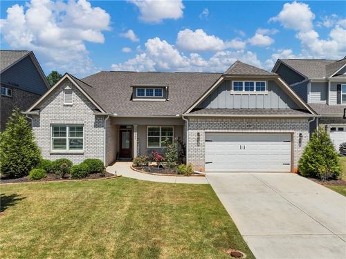 6940 Manchester Dr, Flowery Branch, GA, 30542-7403 | Card Image