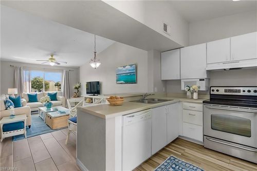 apt-1332-8284 Key Royal Cir, NAPLES, FL, 34119-6813 | Card Image