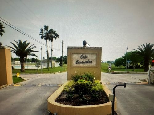 65 Arrowhead Dr, Palacios, TX, 77465-1868 | Card Image