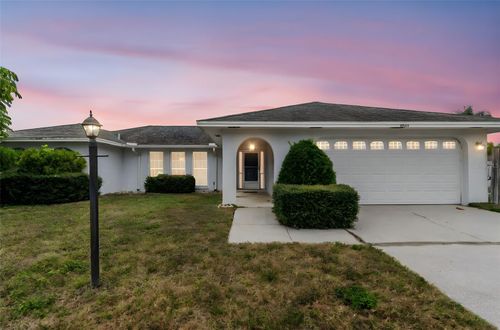 10711 Frances Ln, Largo, FL, 33774-4535 | Card Image