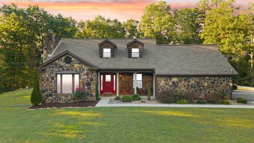 530 Childers Ridge Rd, Stearns, KY, 42647-6153 | Card Image