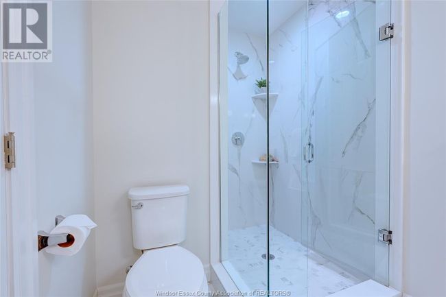 741 Brownstone Dr, Townhouse with 3 bedrooms, 3 bathrooms and null parking in Windsor ON | Image 29