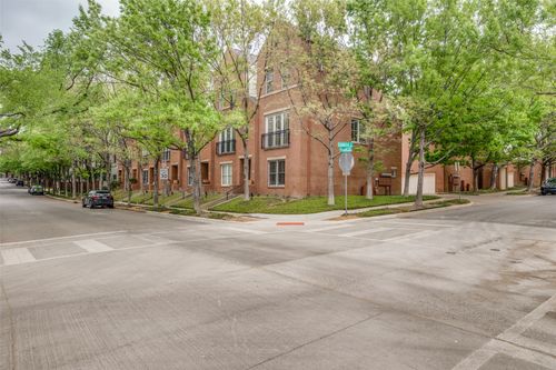 apt-16-3250 Cambrick St, Dallas, TX, 75204-7561 | Card Image