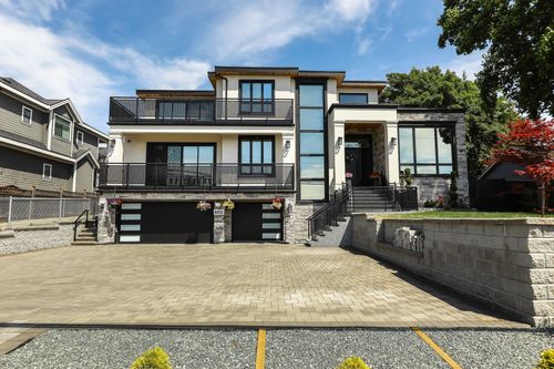 6052 181a St, Surrey, BC, V3S4M2 | Card Image