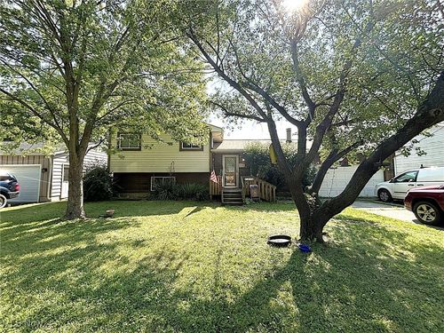 737 Dunny Ave, Sheffield Lake, OH, 44054-1242 | Card Image