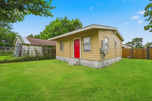 back-10001 Lucore Street, Houston, TX, 77017 | Card Image