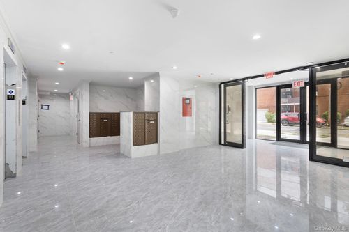 apt-3e-65 Austin St, Rego Park, NY, 11374-3170 | Card Image