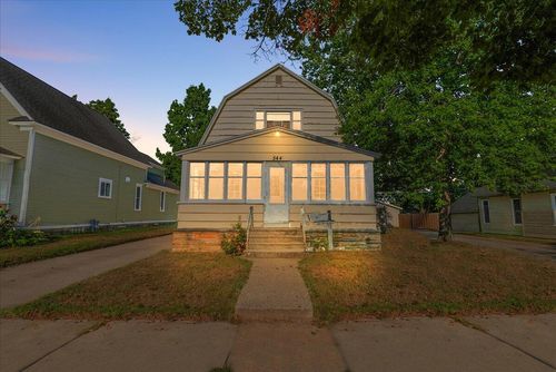 544 College Ave, Holland, MI, 49423-4861 | Card Image