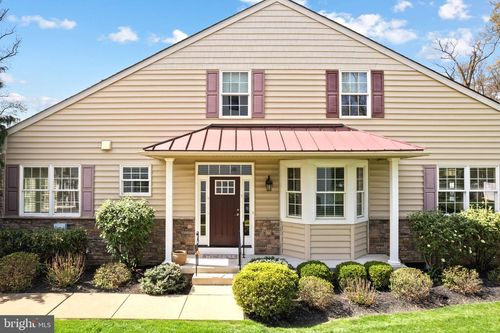 1-587 Township Line Rd, Blue Bell, PA, 19422-2119 | Card Image