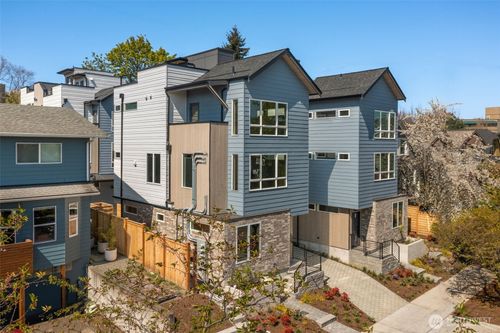 1627 21st Ave, Seattle, WA, 98122-2907 | Card Image