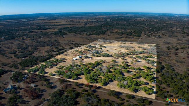 521 Bluff Creek Rd, Home with 3 bedrooms, 4 bathrooms and null parking in Center Point TX | Image 45