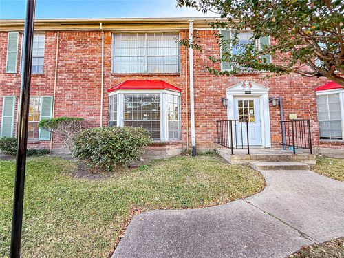 198-9201 Clarewood Dr, Houston, TX, 77036-3565 | Card Image