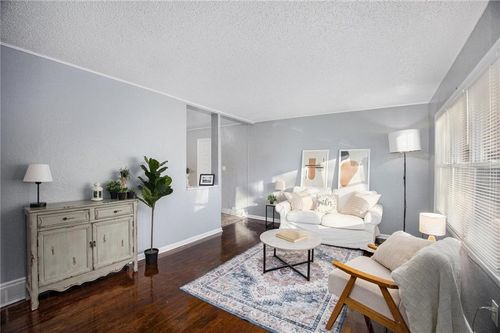 9812 Marsh Ave, Kansas City, MO, 64134-1818 | Card Image