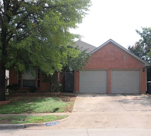 4732 N Cascades St, Fort Worth, TX, 76137-5105 | Card Image