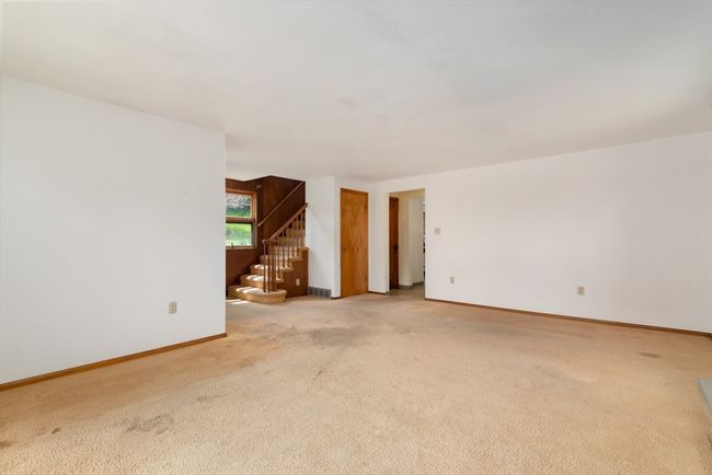 1468 Saxonburg Blvd, House other with 4 bedrooms, 2 bathrooms and 3 parking in Tarentum PA | Image 5