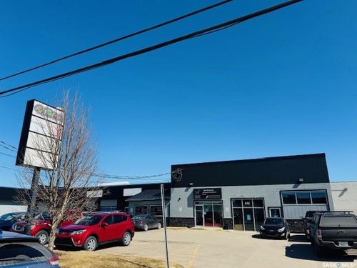 60-632 1st Avenue N, Saskatoon, SK, S7K1X8 | Card Image