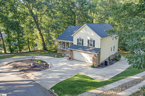 705 N Almond Dr, Simpsonville, SC, 29681-3453 | Card Image