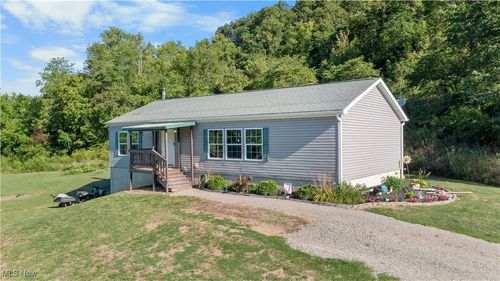 29752 Miltonsburg Calais Rd, Quaker City, OH, 43773-9206 | Card Image