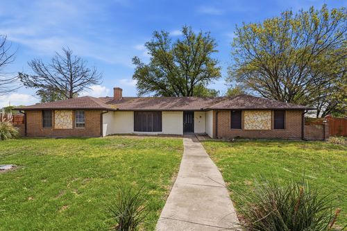 108 Pearly Top Dr, Glenn Heights, TX, 75154-8190 | Card Image