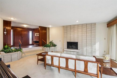 800 Mockingbird Ln, Norman, OK, 73071-4832 | Card Image